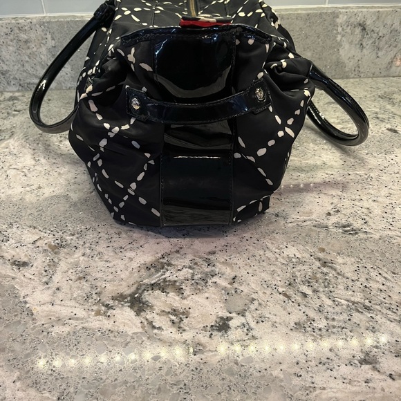 Kate Spade NY "Sew Be It" Stevie Shoulder Hand Bag BLACK CREAM White patent. - Picture 2 of 5